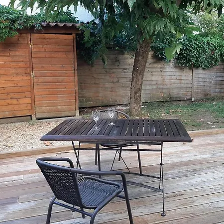Appartement Quiet Duplex 89 M With Garden And Terrace Bordeaux