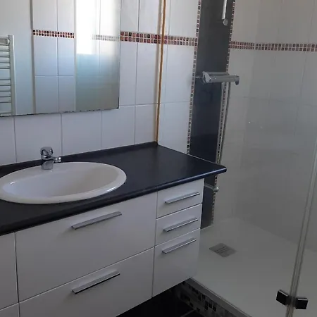 Daire Quiet Duplex 89 M With Garden And Terrace